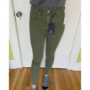 NWT GAP green high rise true skinny ankle jeans